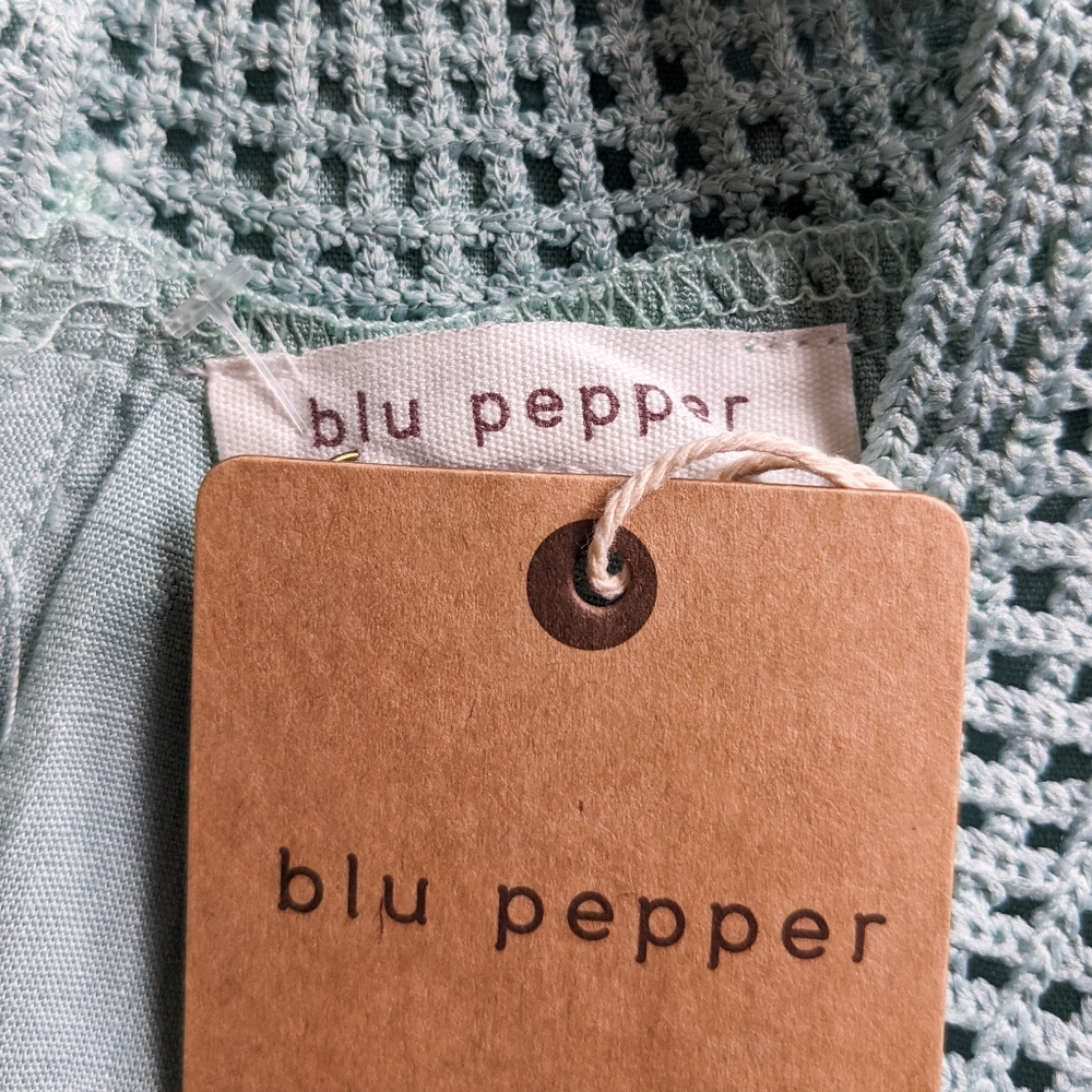 🦋LAST🦋 NWT Blu Pepper Mint Lace Collar Halter Top - Picture 4 of 5